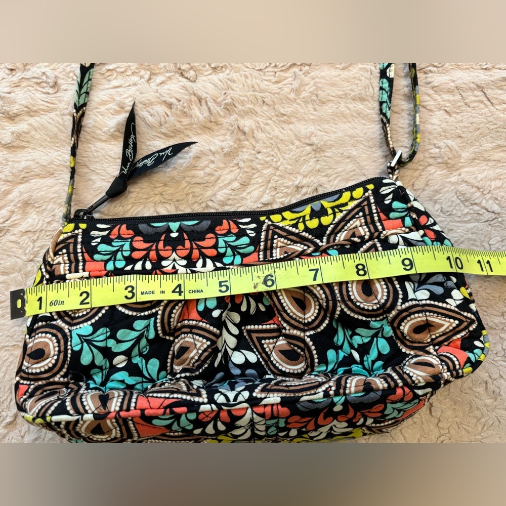 Vera Bradley  Crossbody Bag - Picture 4 of 13